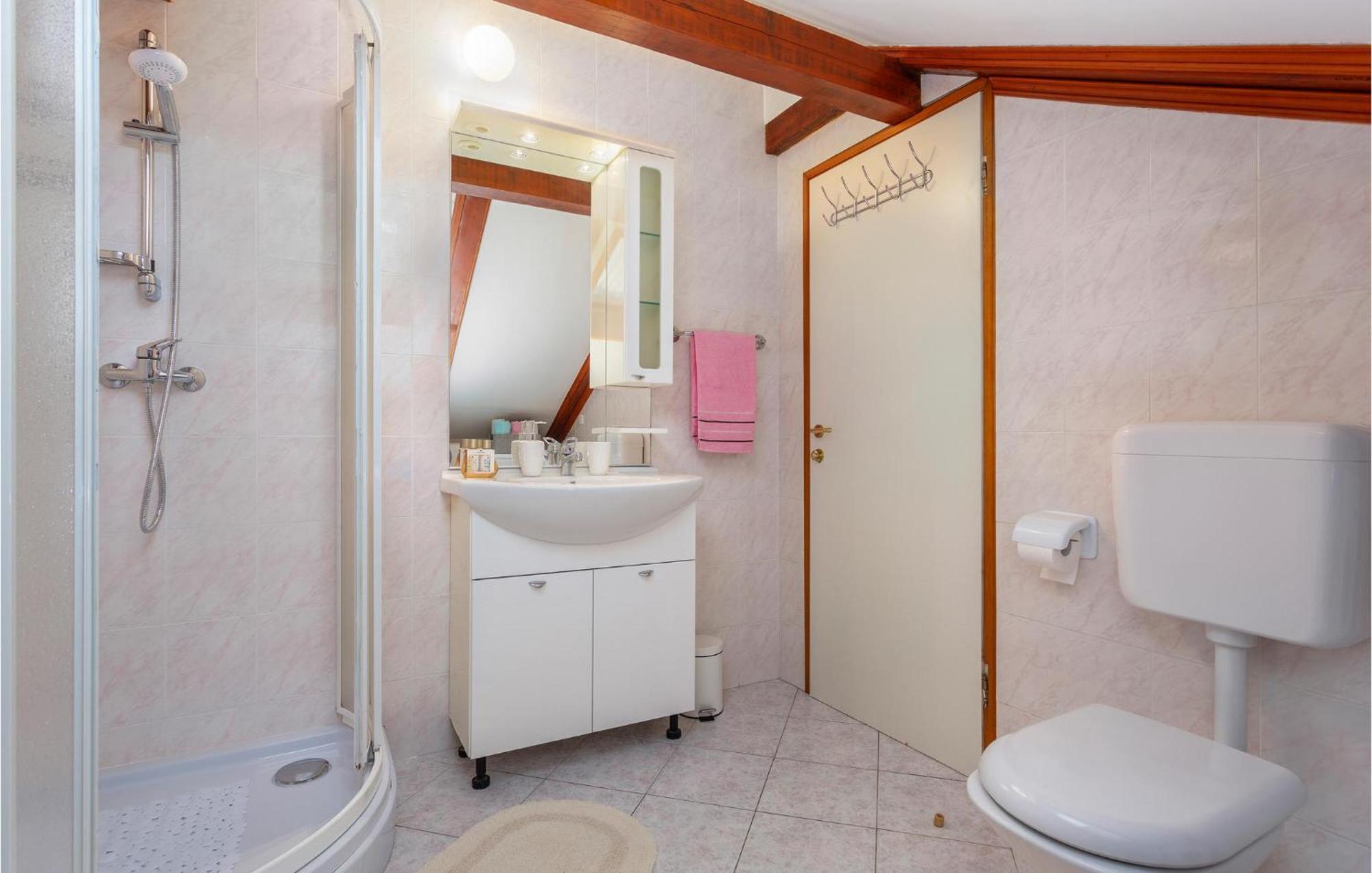 Beautiful Apartment In Matulji With Wifi Esterno foto